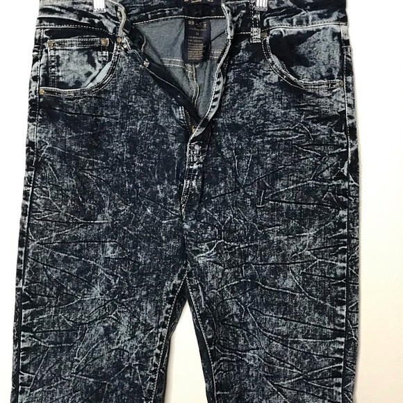 Textured Denim Jeans - Picture 4 of 9